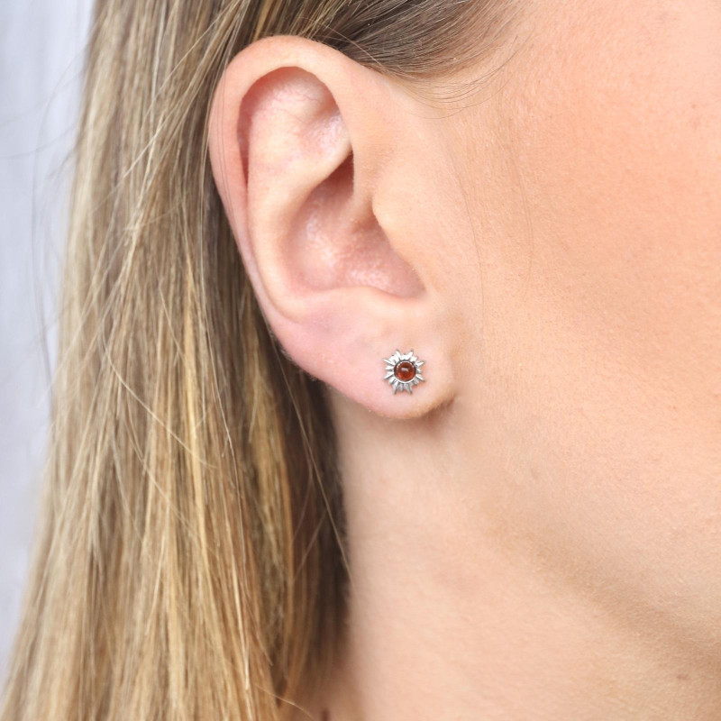 Naušnice s prirodnim jantarom boje konjaka